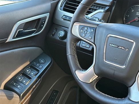 Used 2019 GMC Yukon XL Denali w/ Denali Ultimate Package image 26
