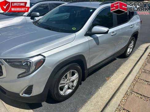 Used 2021 GMC Terrain SLE w/ Driver Convenience Package FWD image 1