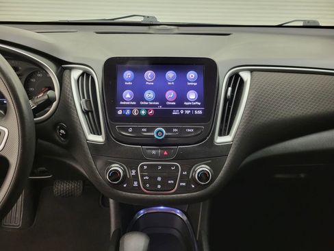 Used 2023 Chevrolet Malibu LT image 32