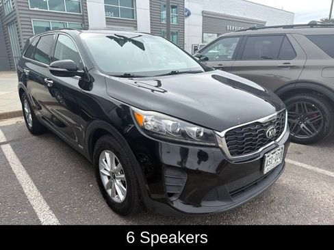 Used 2019 Kia Sorento AWD V6 image 5