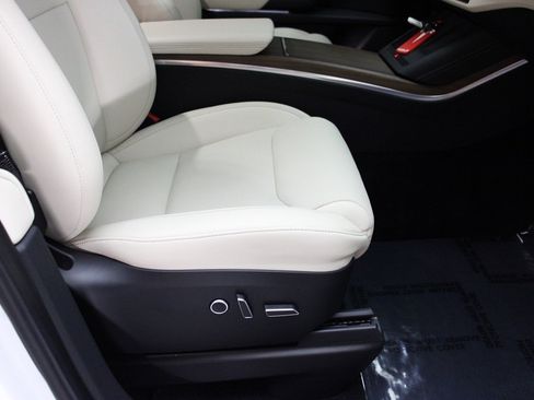 Used 2023 Tesla Model X image 16