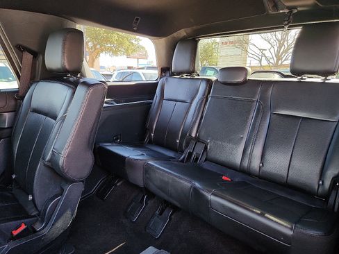 Used 2020 Ford Expedition XLT w/ Equipment Group 202A image 10