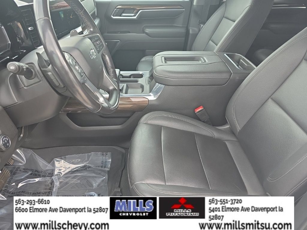 Used 2022 Chevrolet Silverado 1500 LT Trail Boss w/ LT Trail Boss Premium Package AWD/4WD image 13