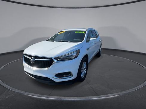 Used 2018 Buick Enclave Essence image 6