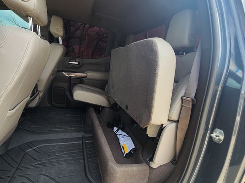 Used 2019 Chevrolet Silverado 1500 LTZ w/ LTZ Premium Package image 19