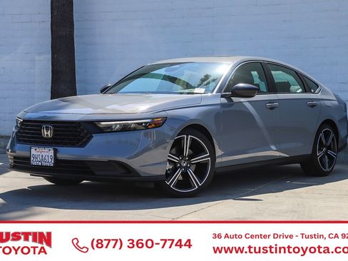 Used 2023 Honda Accord Sport image 1