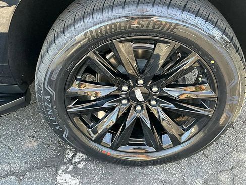 Used 2023 Cadillac Escalade ESV Sport image 8