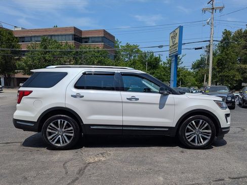 Used 2018 Ford Explorer Platinum AWD/4WD image 6