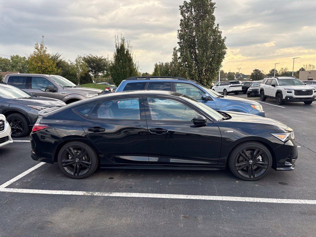 Used 2026 Acura Integra A-Spec w/ Technology Package FWD image 2