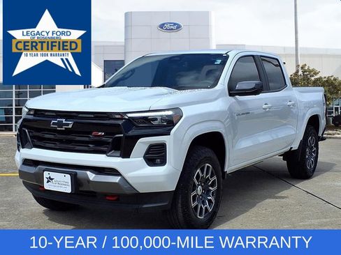 Used 2025 Chevrolet Colorado Z71 w/ Technology Package AWD/4WD image 1
