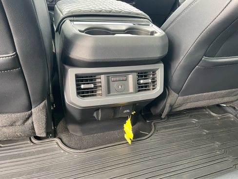 Used 2024 Ford F250 Lariat w/ Lariat Ultimate Package image 35