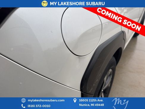 Used 2024 Subaru Crosstrek 2.0i Premium image 9