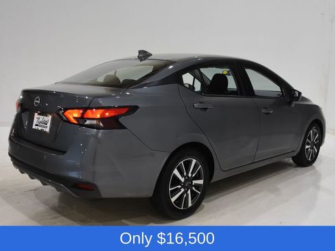 Used 2025 Nissan Versa SV image 4