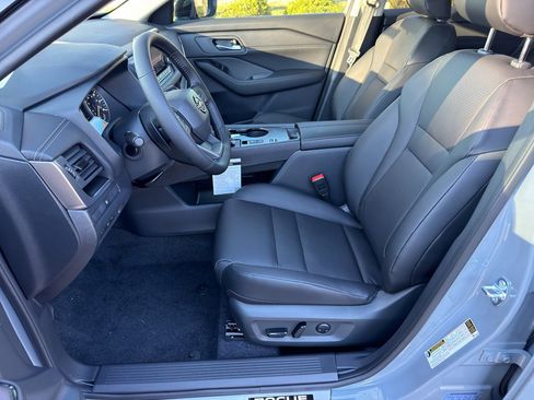 New 2026 Nissan Rogue SV image 15