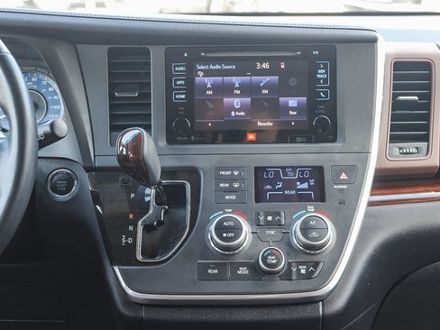 Used 2015 Toyota Sienna Limited Premium AWD/4WD image 14
