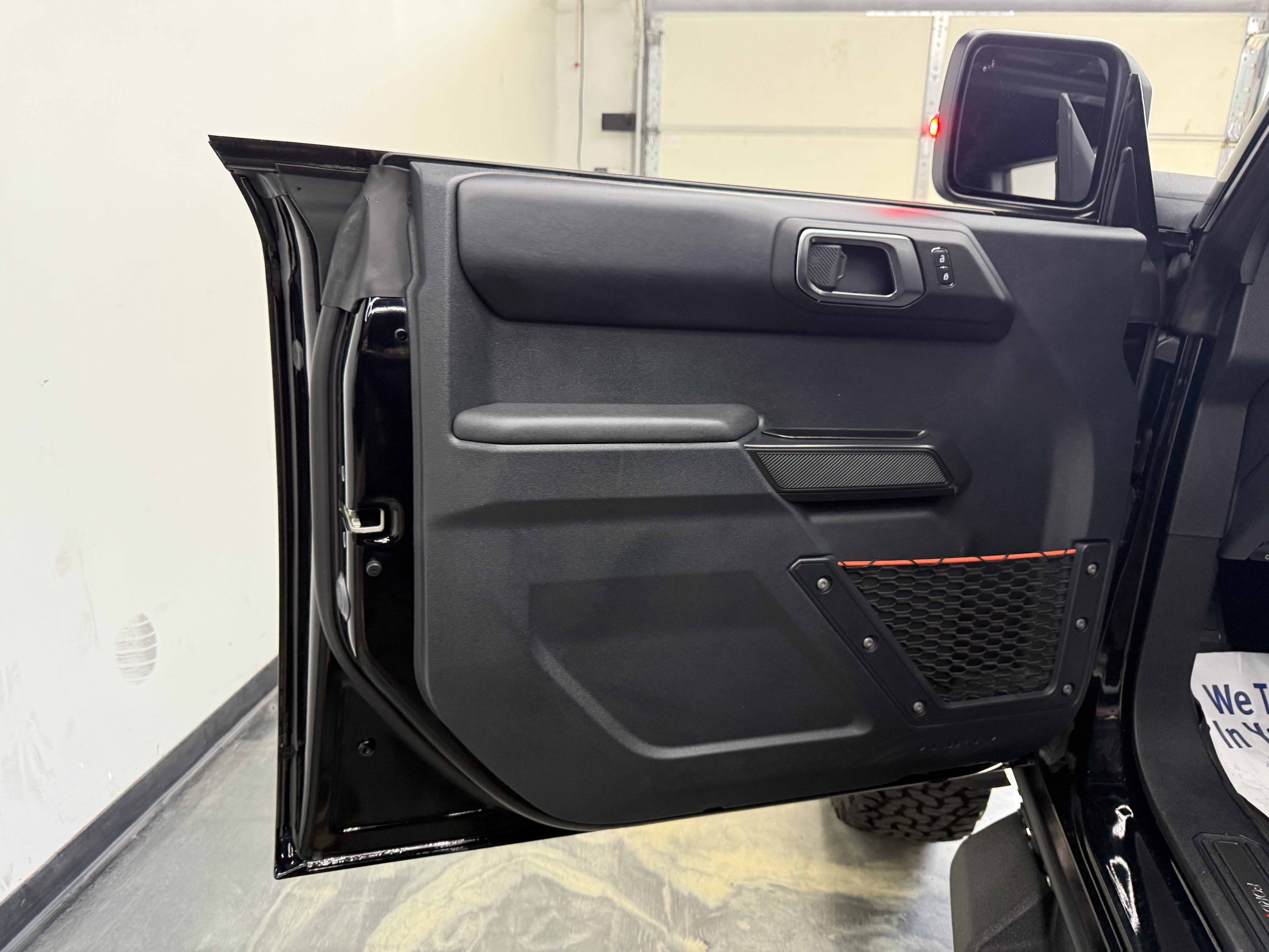 Used 2024 Ford Bronco Raptor w/ Interior Carbon Fibre Pack AWD/4WD image 9