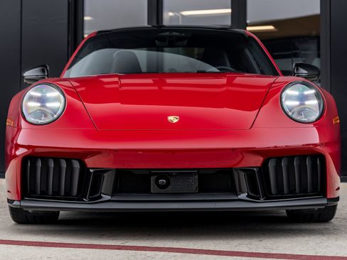 Certified 2026 Porsche 911 Carrera GTS RWD image 8