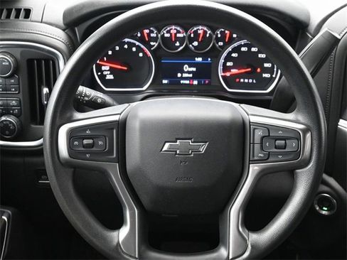 Used 2020 Chevrolet Silverado 1500 RST image 23
