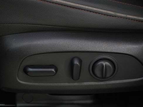 Used 2021 Chevrolet TrailBlazer RS w/ Sun and Liftgate Package image 25