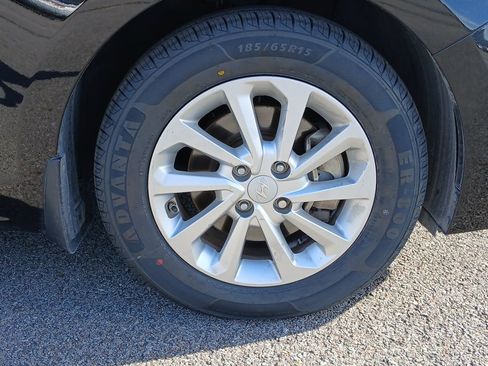 Used 2020 Hyundai Accent SEL image 33