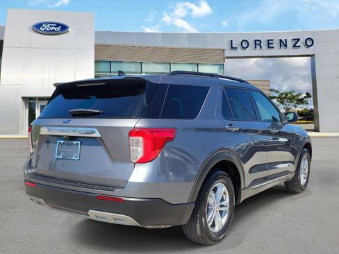 Used 2024 Ford Explorer XLT w/ Equipment Group 202A RWD image 5