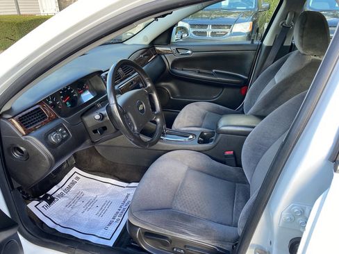 Used 2013 Chevrolet Impala LS image 10