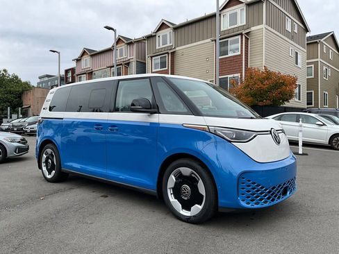 New 2025 Volkswagen ID. Buzz Pro S Plus image 2