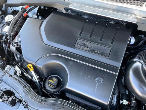 Used 2024 Land Rover Discovery Sport S image 29