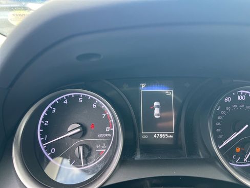 Used 2023 Toyota Camry SE image 11