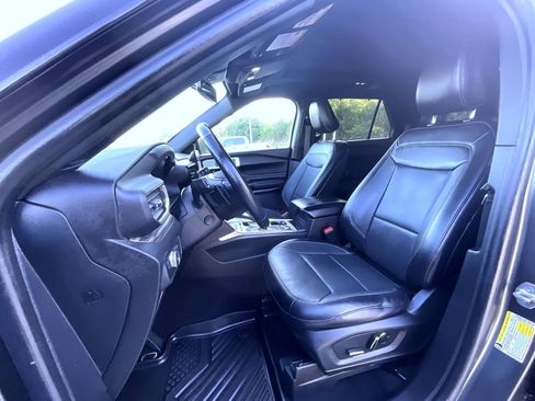 Used 2020 Ford Explorer Limited AWD/4WD image 10