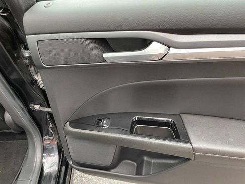 Used 2013 Ford Fusion Titanium image 36