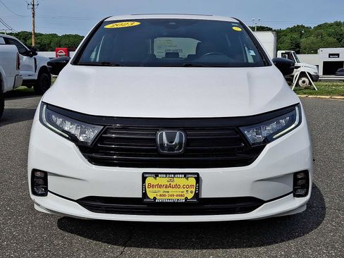 Used 2023 Honda Odyssey Sport image 2
