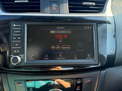 Used 2019 Nissan Sentra SV image 14