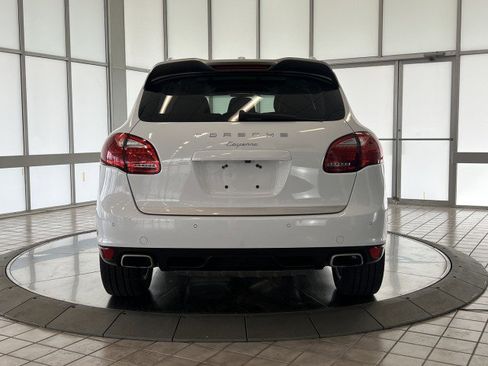 Used 2014 Porsche Cayenne Platinum Edition AWD/4WD image 6