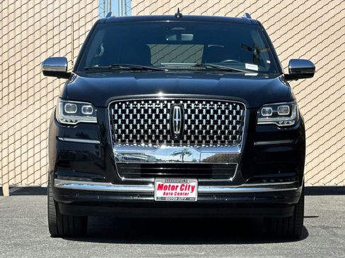 Used 2022 Lincoln Navigator L Black Label AWD/4WD image 9