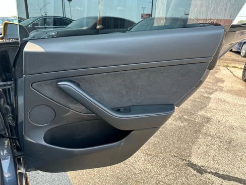 Used 2022 Tesla Model 3 Long Range image 21