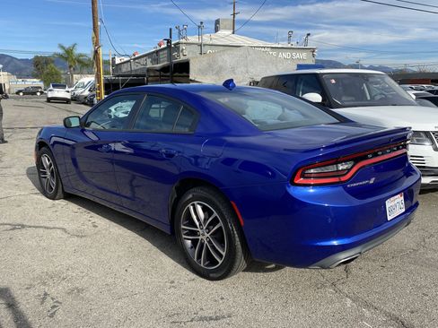 Used 2019 Dodge Charger SXT w/ Driver Confidence Group image 8