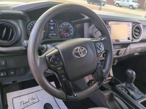Used 2022 Toyota Tacoma SR image 14