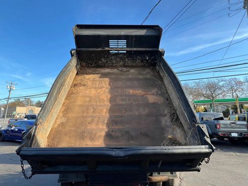 Used 2012 Ford F550 165  W.B. 2D w/ PWR Equipment Group image 25