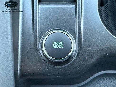 New 2026 Ford Explorer Active w/ Active Comfort Package image 25