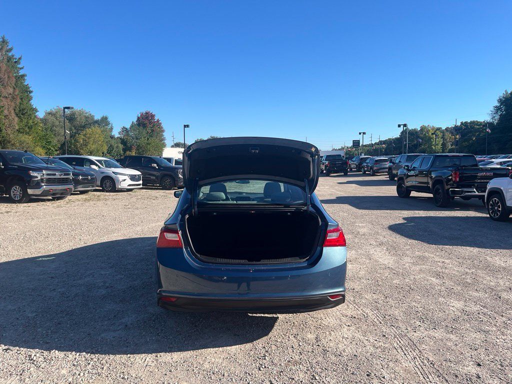 Used 2024 Chevrolet Malibu LS FWD image 7