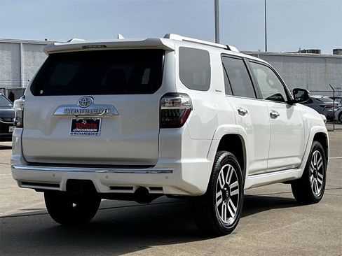 Used 2021 Toyota 4Runner Limited image 4