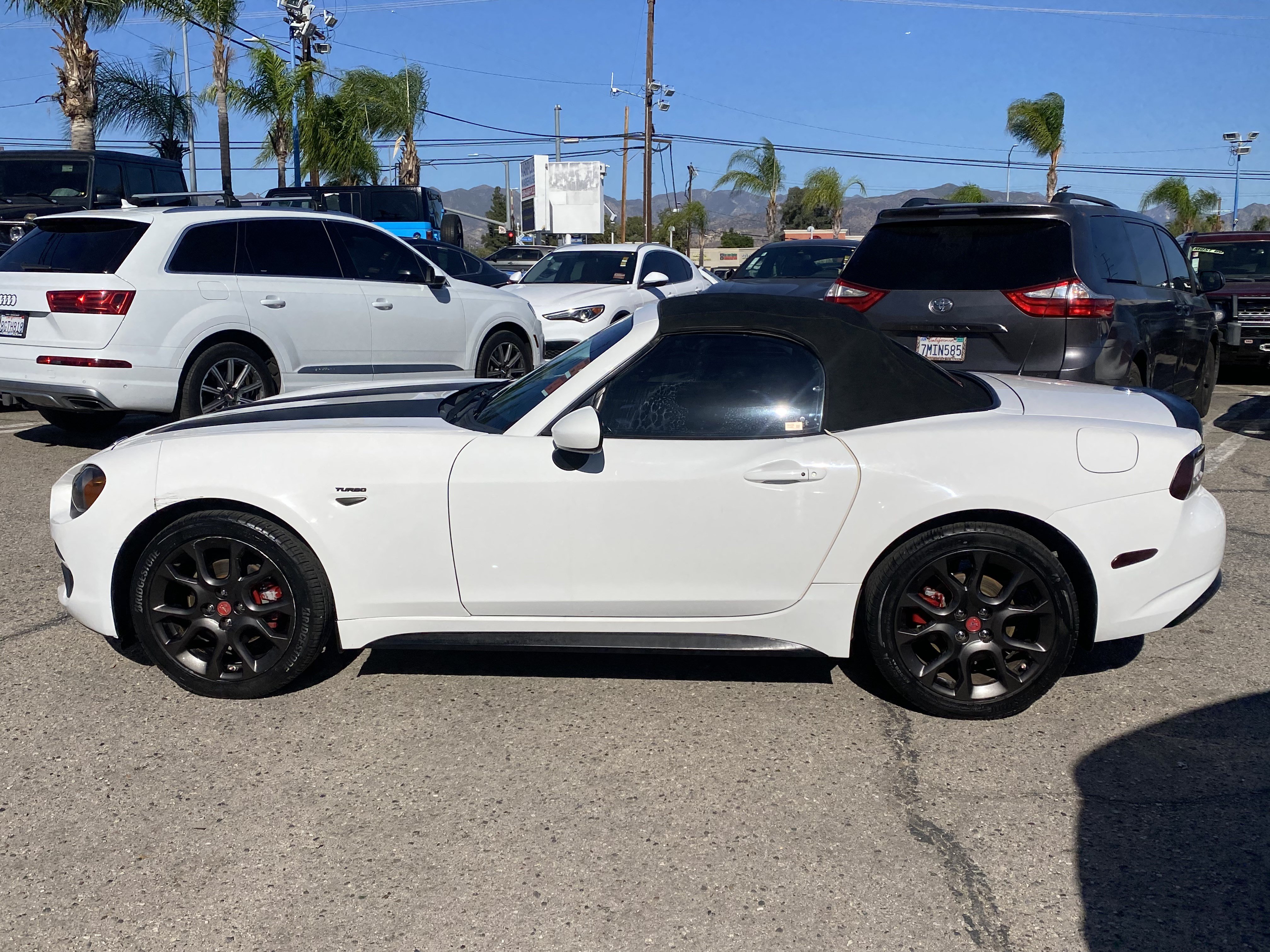 Used 2017 FIAT 124 Spider Classica RWD image 8