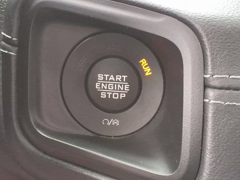 Used 2025 Jeep Wrangler Unlimited Rubicon 4xe w/ Safety Group AWD/4WD image 32
