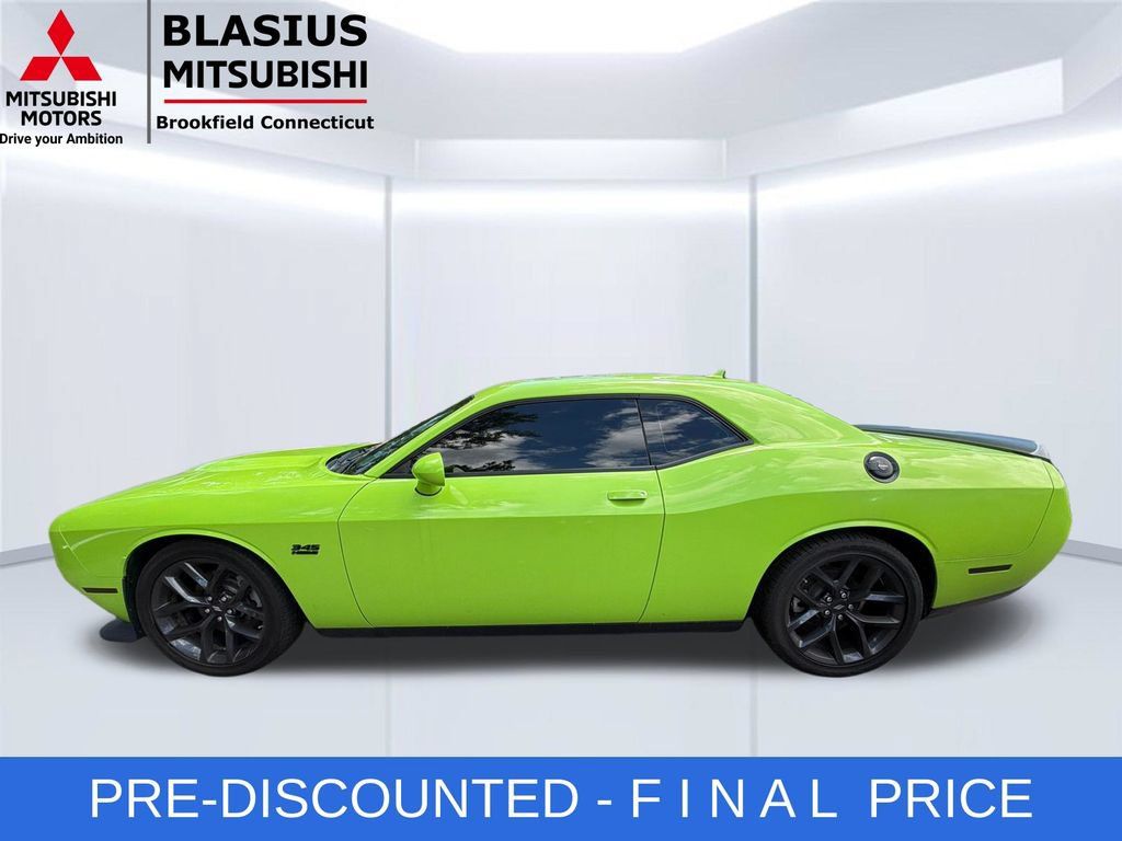 Used 2023 Dodge Challenger R/T w/ Blacktop Package RWD image 9