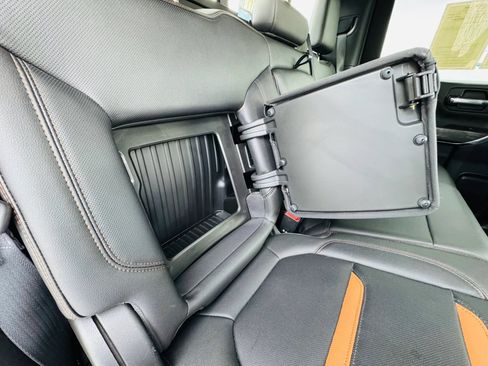 Used 2019 GMC Sierra 1500 AT4 w/ AT4 Premium Package AWD/4WD image 19