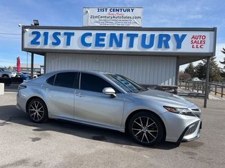 Used 2022 Toyota Camry SE video 1