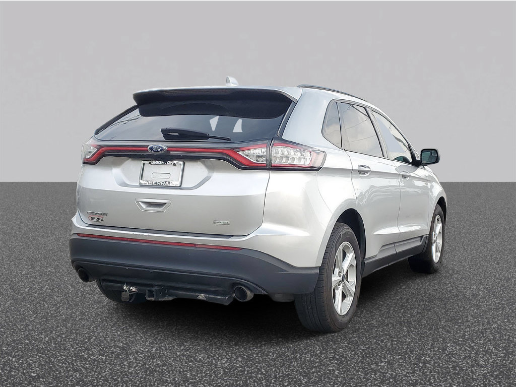 Used 2017 Ford Edge SE w/ Cargo Accessory Package FWD image 3