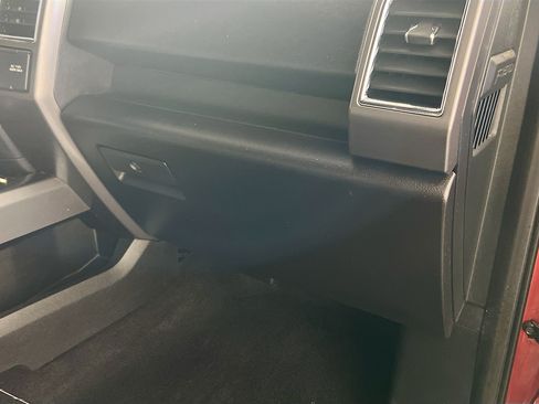 Used 2016 Ford F150 XLT w/ Equipment Group 301A Mid RWD image 33