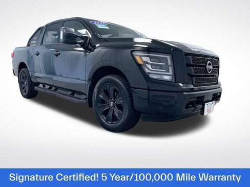 Used 2023 Nissan Titan SV w/ SV Convenience Package image 1